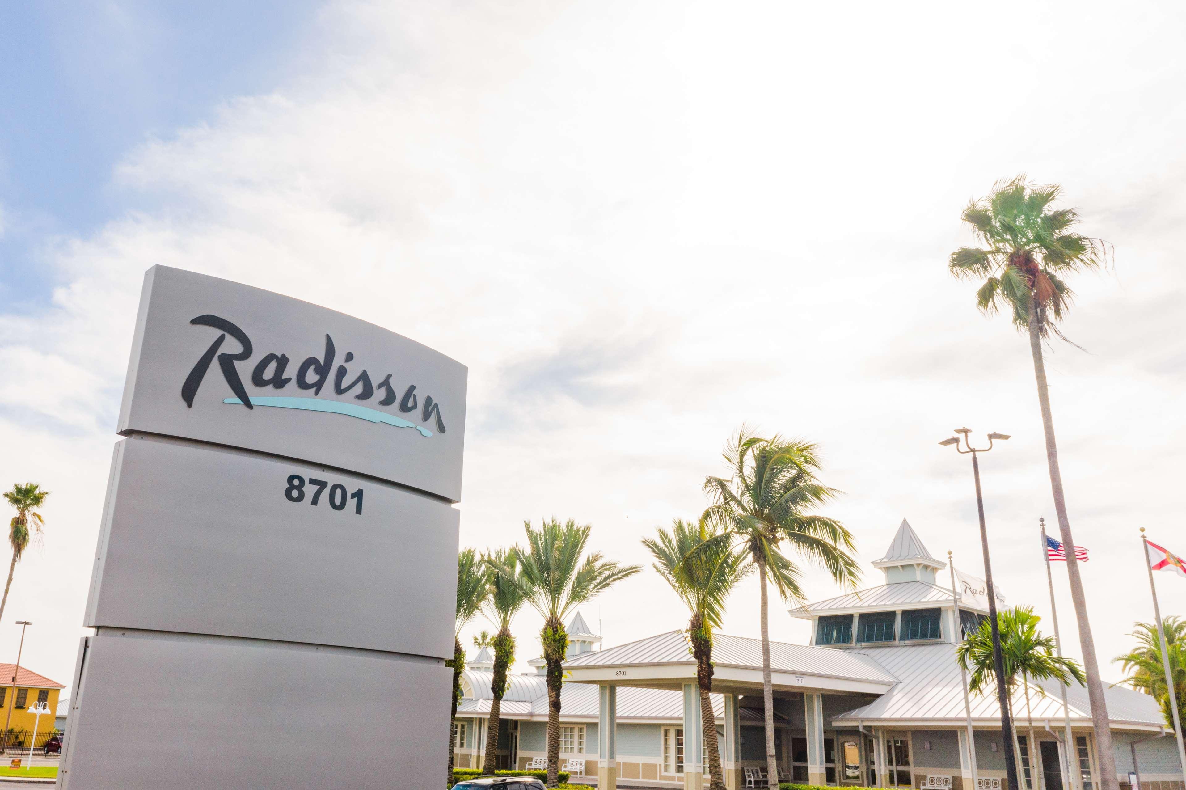 Radisson Resort At The Port Кейп-Канаверал Экстерьер фото